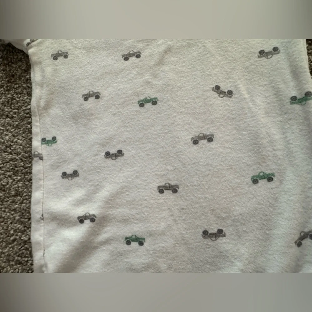 Set of 3 Carter’s Baby Boy onesies 18 months 18m Ladies Man Trucks Elephant